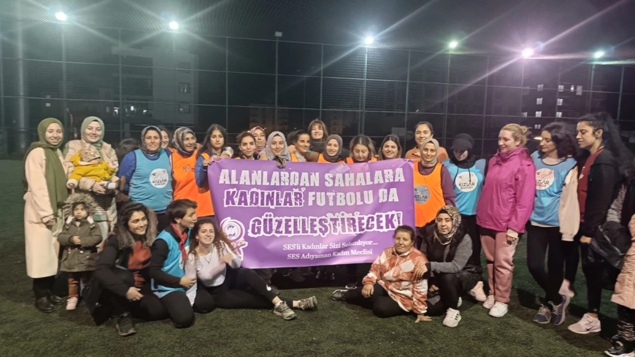  STK gönüllüsü kadınlar futbol turnuvasında ter attı