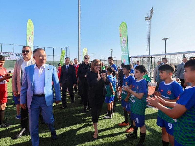  Muhtar Cup Futbol turnuvası Gaziantep'te başladı Türkiye'de ilk